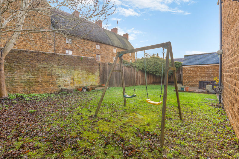 Sydenham Close Adderbury